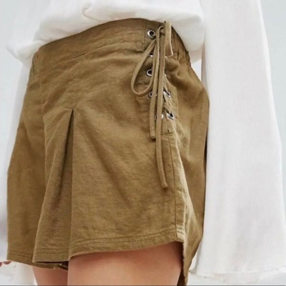 Free people silver springs lace side shorts